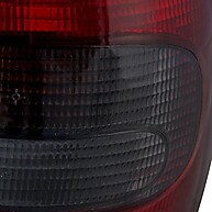 Lanterna Traseira Corsa Pick-Up: Iluminação e Segurança - imagem 2
