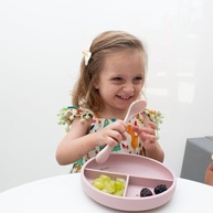 Prato de Silicone com Divisória e Ventosa CLINGO Rosa - Segurança e Organização nas Refeições Infantil - imagem 3