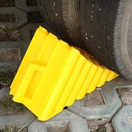 Calços de Roda Reforçados para Caminhões e Veículos Pesados (Pacote com 2) - Segurança Máxima - imagem 3