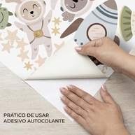 Adesivo de Parede Infantil Animais Astronautas - Design Espacial Lavável e Seguro para Quarto de Bebê - imagem 5