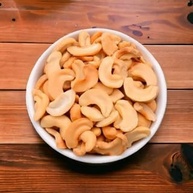 Castanha de Caju Torradas em Bandas 500g 1Kg Premium (1 Kg, Sem Sal) - imagem 4
