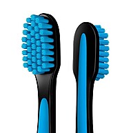 Escova Colgate Ultra Soft: Macia e Ideal para Gengivas Sensíveis - imagem 2
