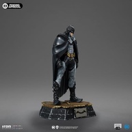 Batman By Rafael Grampá - DC Comics Series #9 - Art Scale 1/10 - Iron Studios - Boneco Colecionável de Alta Qualidade - imagem 4