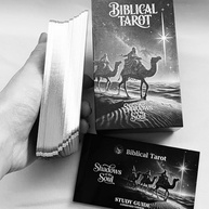 Deck de Cartas Bíblico Shadows of The Soul - 79 Cartas Premium com Arte Detalhada e Luxuosa - imagem 3