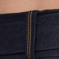 Shorts Jeans Feminino Curto com Cinto Fivela e Elastano – Conforto e Estilo - imagem 1
