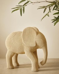 Escultura de Elefante em Polirresina - Decoração Elegante e Simbólica - imagem 3