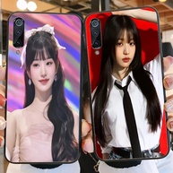 Capinha Singer W-Wonyoung: Estilo para Xiaomi! - imagem 3