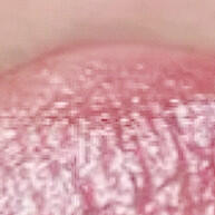 Batom Glitter Diamante Rosa: Beleza e Durabilidade em Um Só - imagem 1