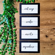 Kit com 4 Quadros Decorativos Entrego Confio Agradeço - Modernize sua Sala ou Quarto com Frases Inspiradoras - imagem 2