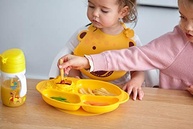 Prato com Divisória e Sucção 4 Compartimentos Girafa Marcus e Marcus Amarelo - Seguro, Divertido e Educativo - imagem 3