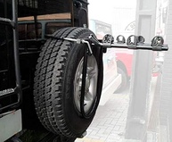 Suporte de Estepe Transbike para 3 Bikes - Transporte Seguro e Prático - imagem 3