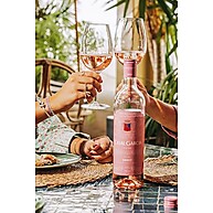 sweet-750ml-rose-garcia-refrescante-vinho-e-suave-casal