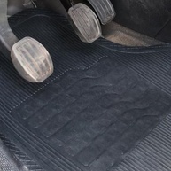Tapete Universal Emborrachado PVC 4 Peças Preto: Proteção e Estilo para Seu Carro - imagem 4
