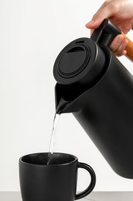 Garrafa Térmica 1L Premium com Cabo de Madeira – Mantém Bebidas Quentes e Frias por Horas | Design Sofisticado para Casa e Trabalho - imagem 3