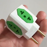 tomada-10a20a-universal-kit-entradas-3d-de-adaptadores-a-benjamin-3-bivolt-4-a