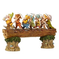 Estatueta Disney Traditions Jim Shore - Branca de Neve e os Sete Anões | Resina 21 cm | Coleção Exclusiva - imagem 5