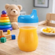 Copo de Transição Infantil com Bico Rígido 350ml - Seguro, Livre de BPA, Ideal para Bebês Aprenderem a Beber - imagem 5
