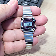 Casio LA670WA-4DF: O Relógio Vintage que Volta com Tudo! - imagem 2