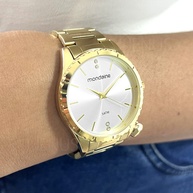 Relógio Mondaine Feminino com Pingente: Elegância Única - imagem 2