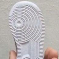 Tênis Bebê Branco: Conforto e Estilo Unissex! - imagem 2
