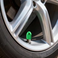 Tampas de Válvula Estilo Bala Verde em Alumínio - 10 Peças Universais Schrader para Veículos - imagem 1