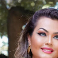 vestido-sophia-plus-size-longo-com-laco-e-fenda-para-festa