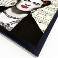 Quadro Decorativo Frida Kahlo com Moldura Premium - 40x60cm | Arte Ecológica em Vinil Fosco - imagem 4