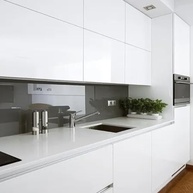 Adesivo Vinílico Branco Brilhante 3m x 45cm - Impermeável e Fácil Aplicação para Geladeira, Móveis e Fogão - imagem 4