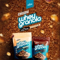 Whey Granola Saco 300g Sabor Chocolate Shark Pro - imagem 3