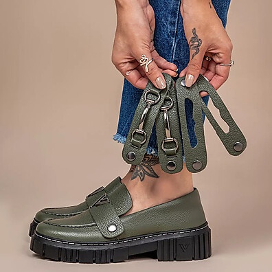 Mocassim Feminino Couro: 3 Fivelas + Conforto!