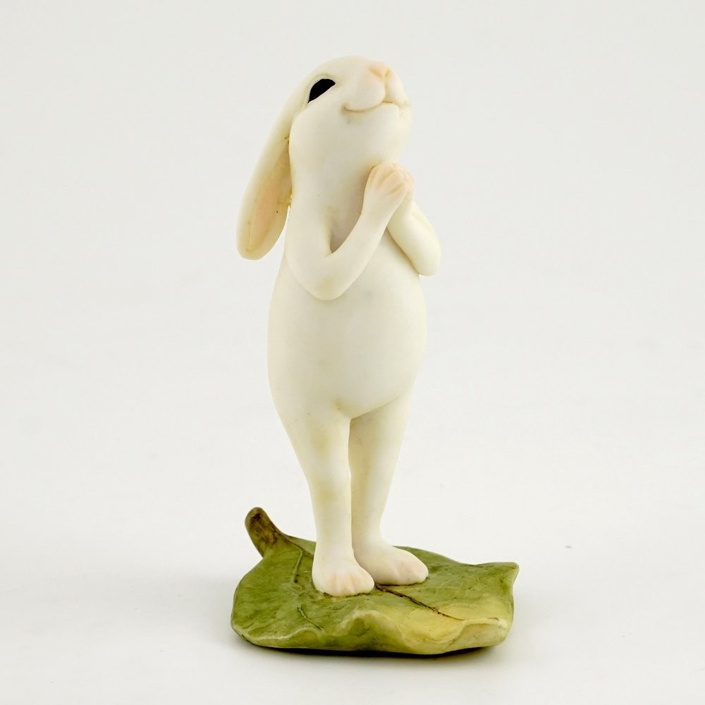 Coelhinho de Yoga Namaste em Resina - Decoração Encantadora para Jardim e Terrário