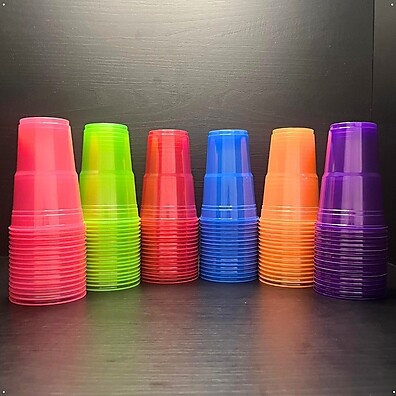 Kit Copos Neon 300ml 100und – Festa Brilhante na Luz Negra