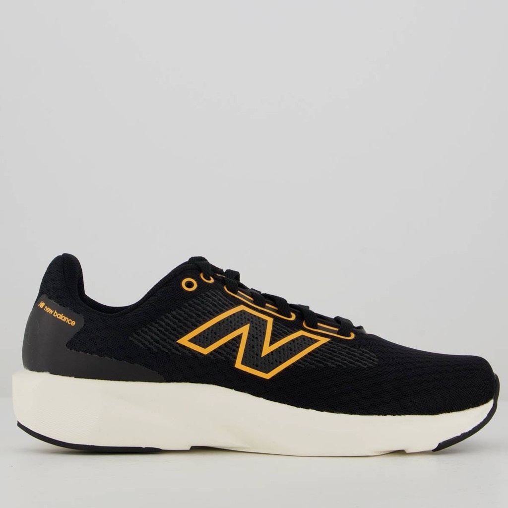 New Balance 413 V3: Tênis para Corrida Preto e Laranja