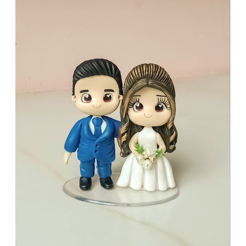 Noivinhos em Biscuit com Entrega Rápida: Personalize Seu Casamento!