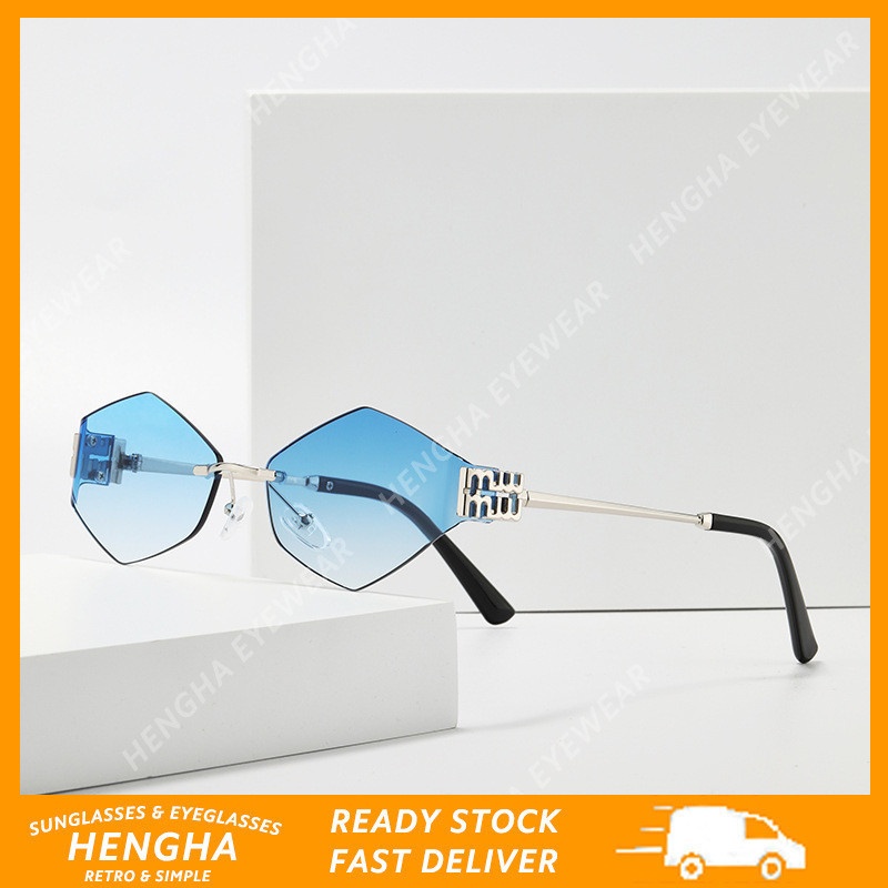 oculos-de-sol-metal-free-com-design-diamante-moderno-e-colorido
