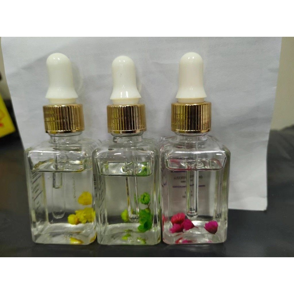 Óleo de Cutícula: Mãos Incríveis em 30ml!