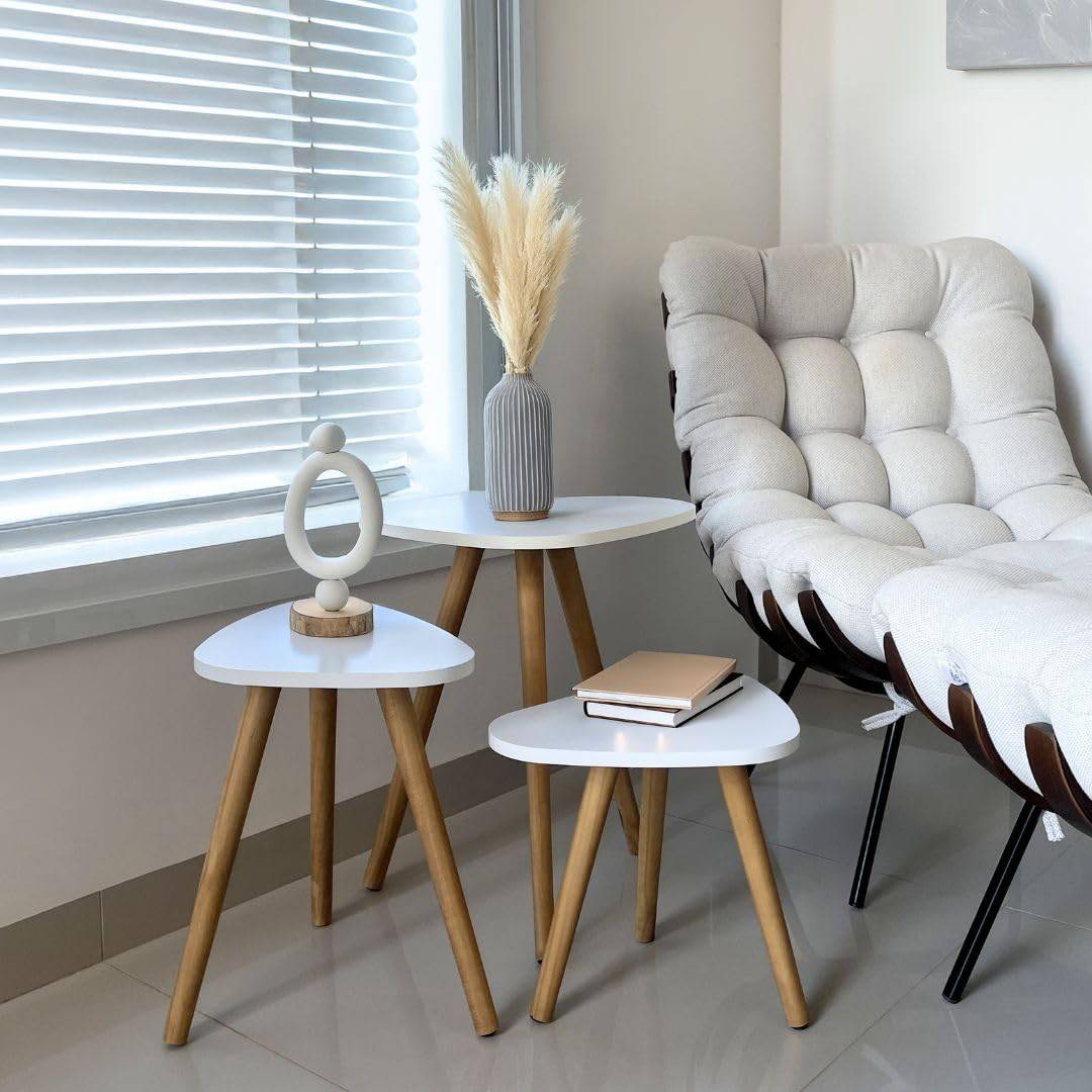 Kit Trio de Mesinhas Laterais Pé Palito – Design Retrô com Tampo Orgânico, Versátil e Moderno