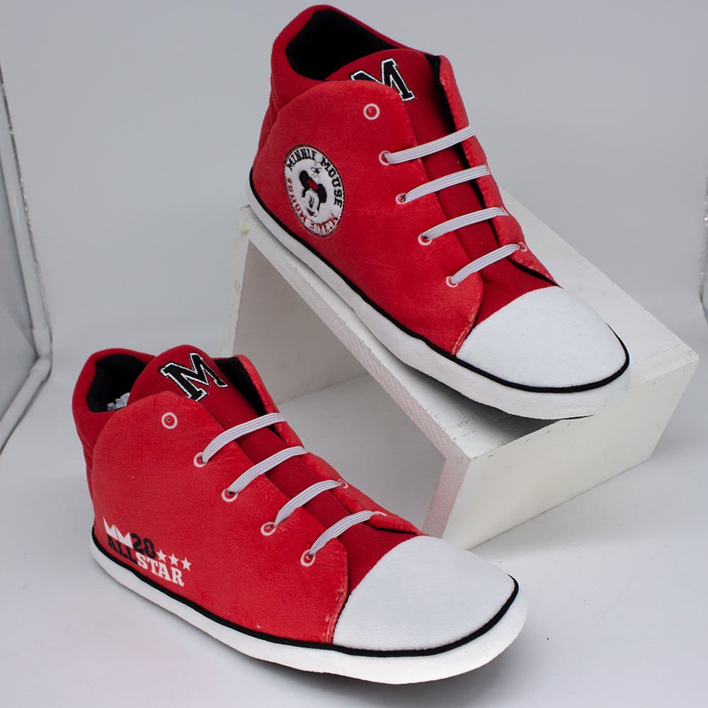 Pantufa Minnie Mouse: Conforto e Estilo Disney!