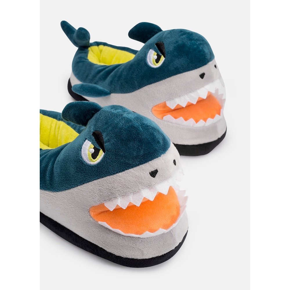 Pantufa Teen Tubarão Rockstar Puket: Estilo e Conforto para Meninos