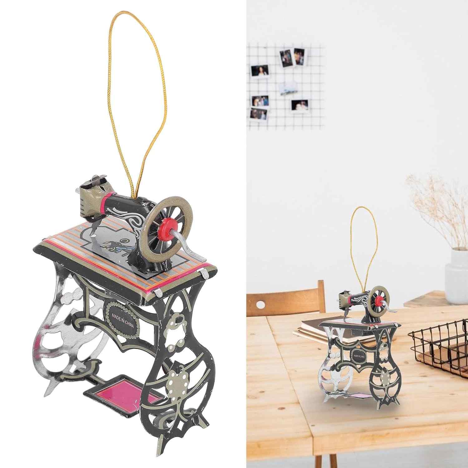 Ornamento Vintage de Máquina de Costura - Decoração em Metal Feita à Mão para Casa e Coleção