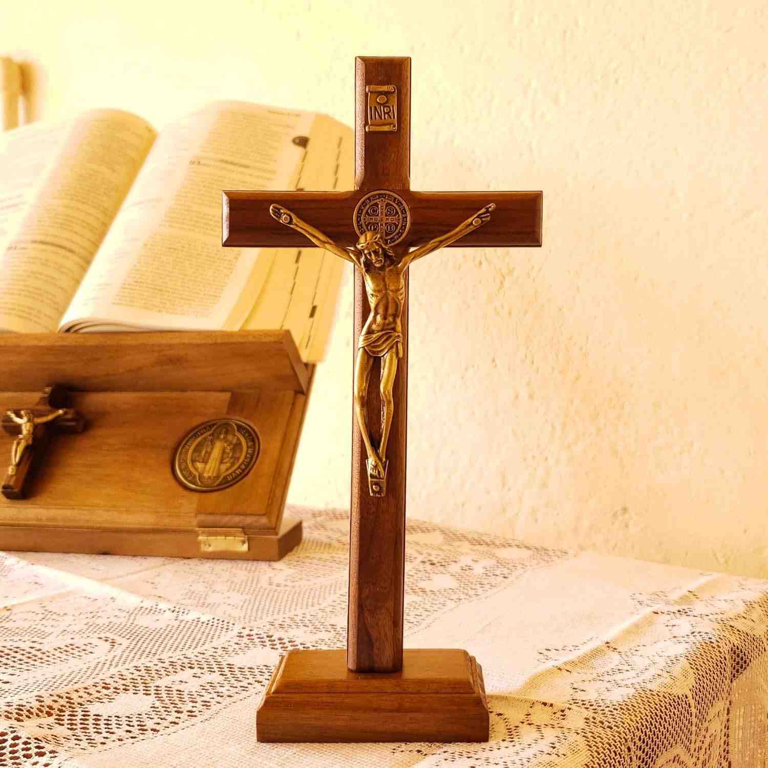 parede-base-e-bento-removivel-medalha-crucifixo-sao-de-em-a-com-19cm-madeira-mesa-de-a