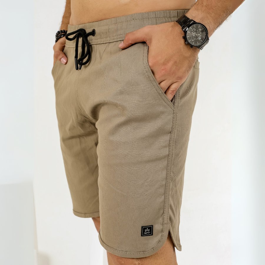 Bermuda Masculina Sarja com Lycra e Detalhe Rabo de Peixe