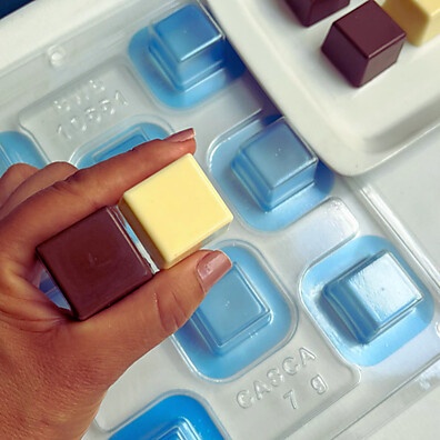 Forma Bombom Quadrado Bwb: Chocolate Perfeito!