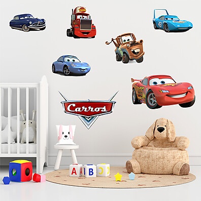 Decore com o Relâmpago McQueen: Adesivo Nome Personalizado!