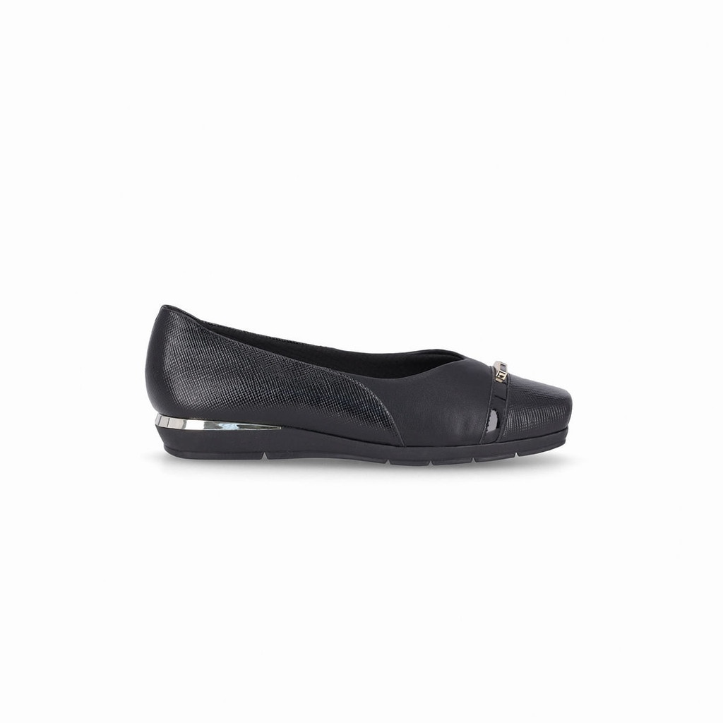 Piccadilly Maxi: Sapato Preto Confortável e Elegante