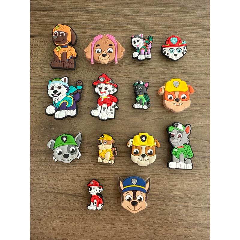 Pins Emborrachados para Croc e Babuche – Personalize Seu Calçado