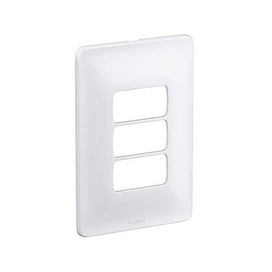 Placa 4x2 Zeffia Pial: Acabamento Elegante e Modular