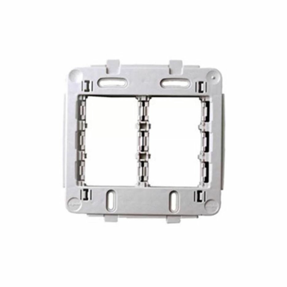 Placa 4x4 Pialplus: 6 Postos para Sua Casa Moderna