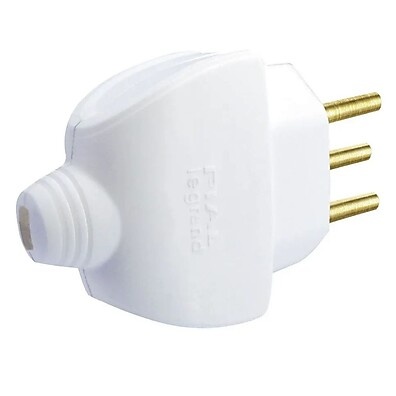 Plug Macho Pial: Conexão Segura e Versátil