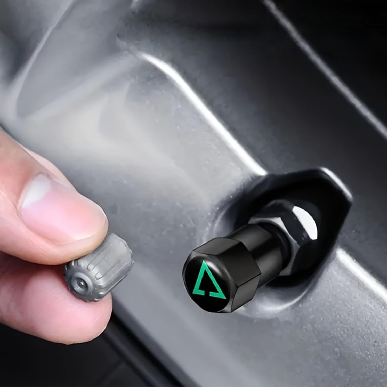 Tampas de Válvula Exclusivas para Pneus: Estilo e Proteção para seu Carro e Moto